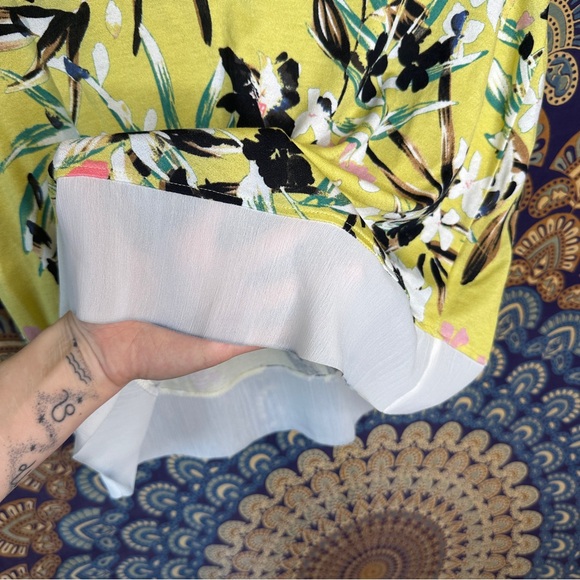 🦋5/20$🦋 M&S floral blouse - Picture 6 of 10